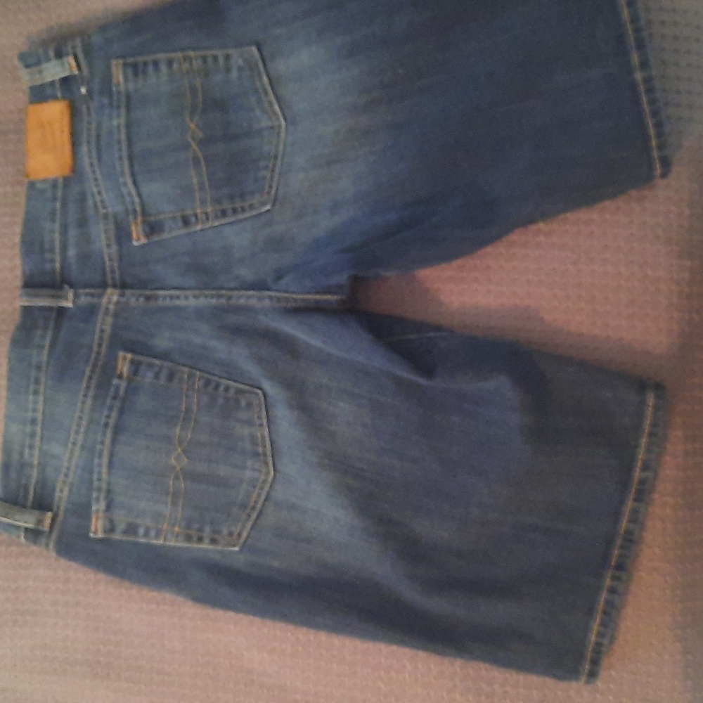 Lucky Bermuda shorts - Picture 2 of 3